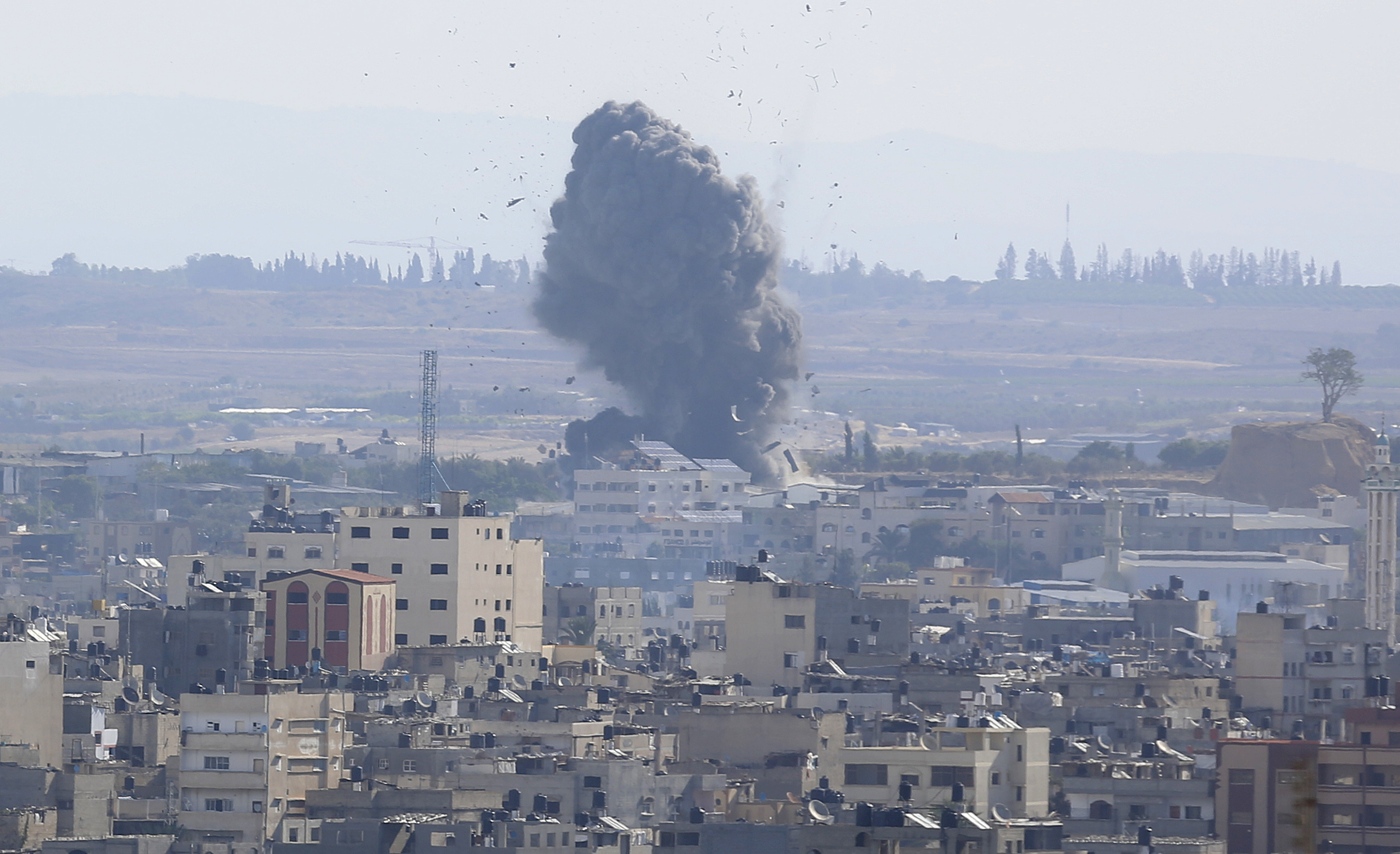 以色列空袭加沙地带报复火箭弹袭击,已调高占领区安全级别