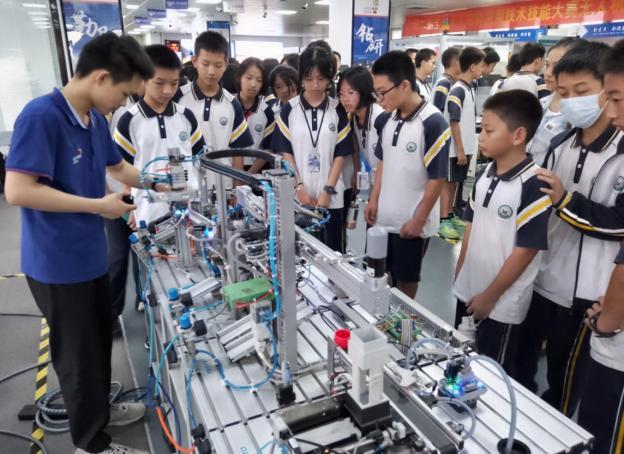技能让生活更美好!东莞市技师学院开展系列职业教育宣传活动