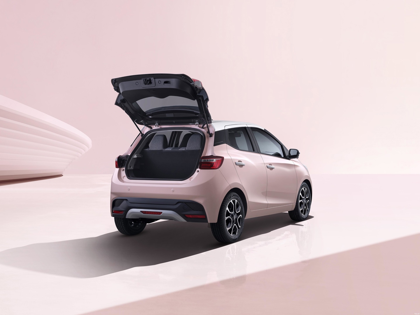 江铃纯电微型车"易至 ev3 青春版"上市:5.28~6.68 万元