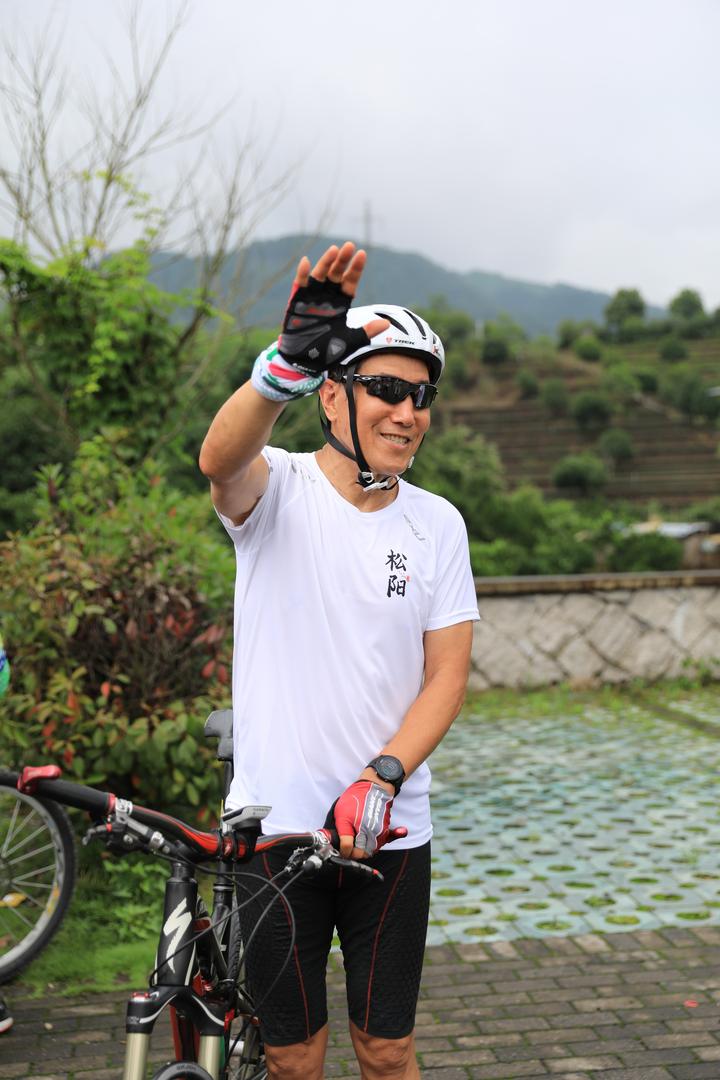 400万 观看,2个半小时!跑绿道骑茶园,陈妙林直播推荐丽水田园松阳