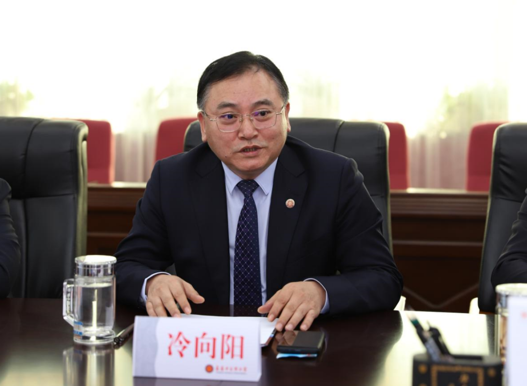冷向阳出席学校与马来西亚完美集团合作洽谈会