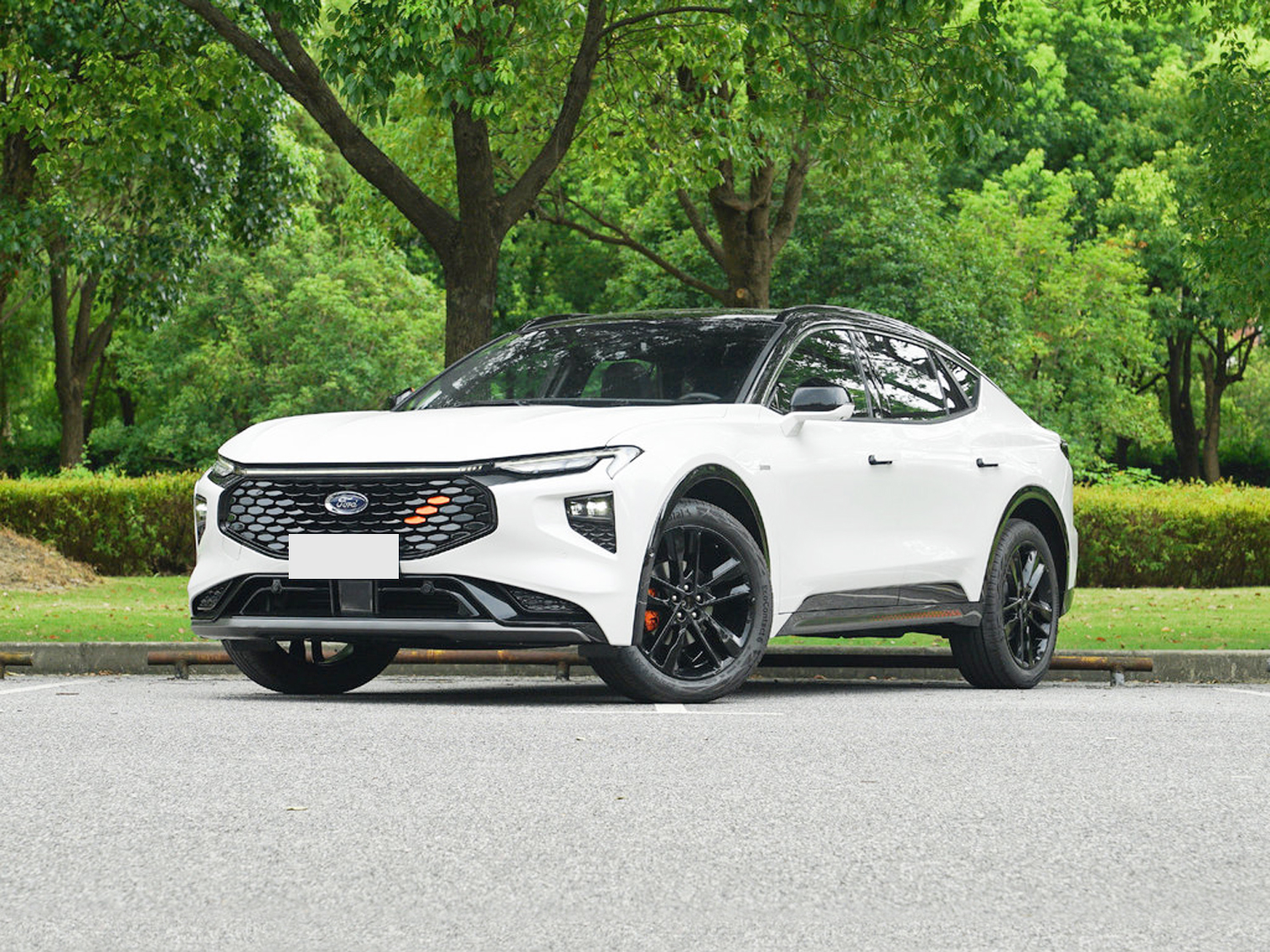 福特轿跑suv将来临,中控大屏超1m,加92油有248马力,会火吗?