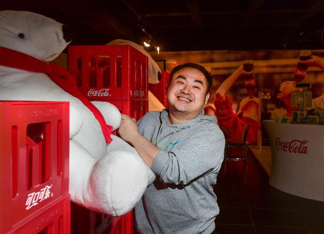 汶川地震中要喝冰镇可乐的男孩,13年过去了,他的励志故事