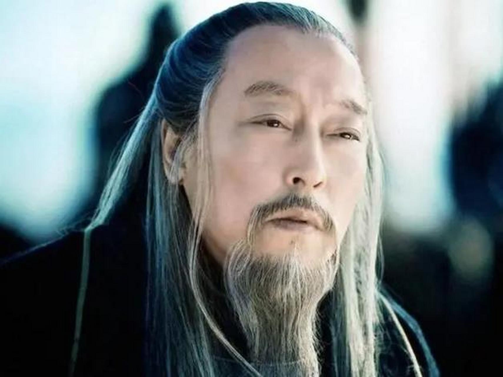 公元251年,司马懿病逝,司马昭对哥哥司马师说:既然父亲已经去世了