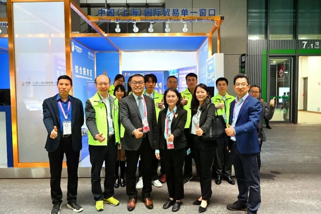 进博·单一窗口|国口办副主任党晓红慰问"单一窗口"服务站工作人员,并