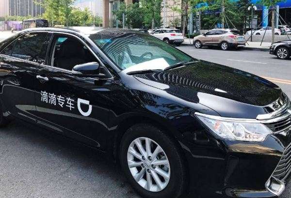 滴滴注册豪华车需要什么车