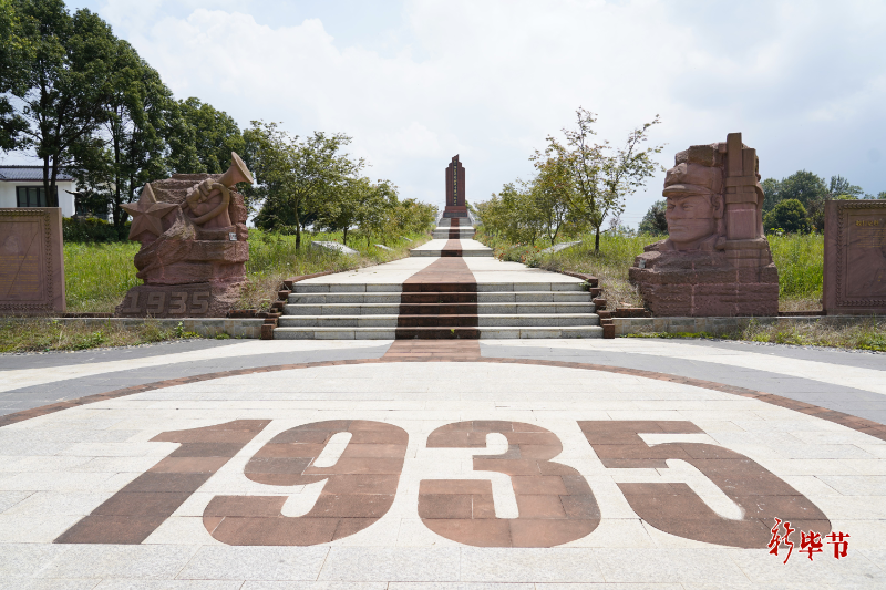 金沙县木孔镇信安社区:整合资源兴产业 美了乡村富了民