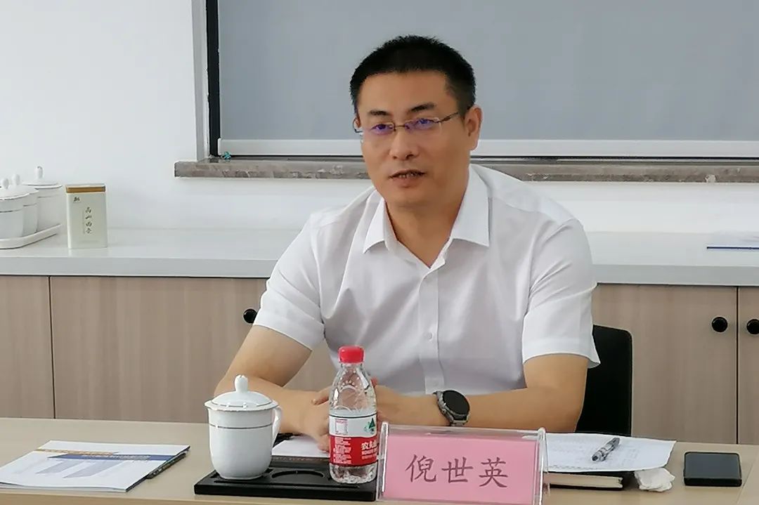 区委常委,统战部部长倪世英走访调研农工党区基层委