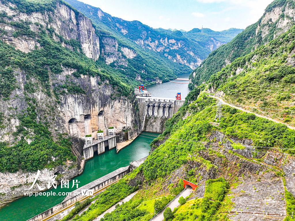 贵州:索风营水电站壮美如画