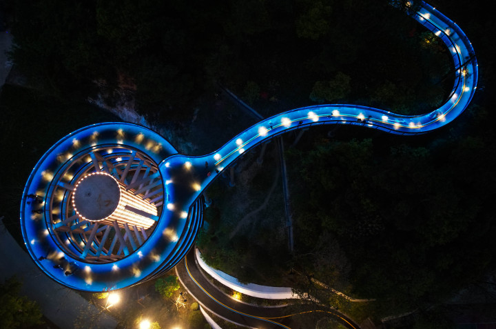 杭州临平山360度旋转绿道惊艳亮相