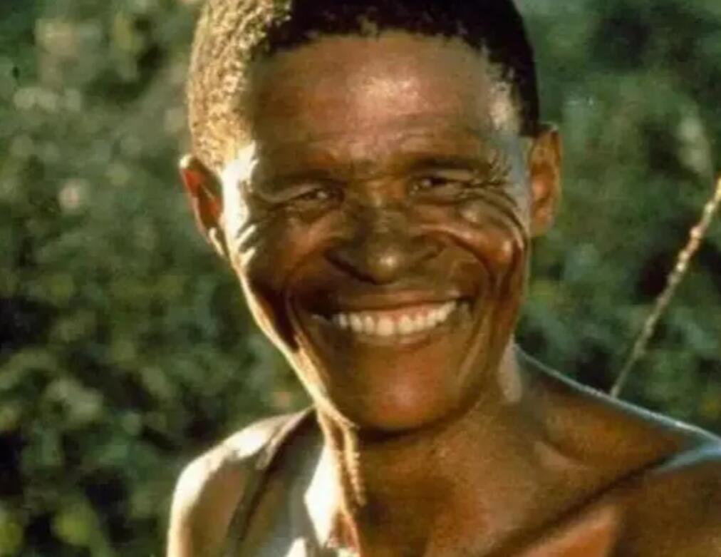 《上帝也疯狂》凯的饰演者历苏,演戏对于他来说是南柯一梦