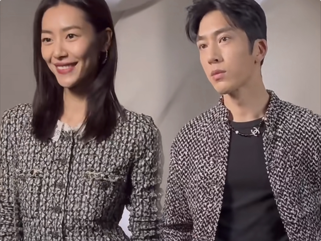 井柏然和刘雯秀场热聊 隔着屏幕都能感觉到好甜