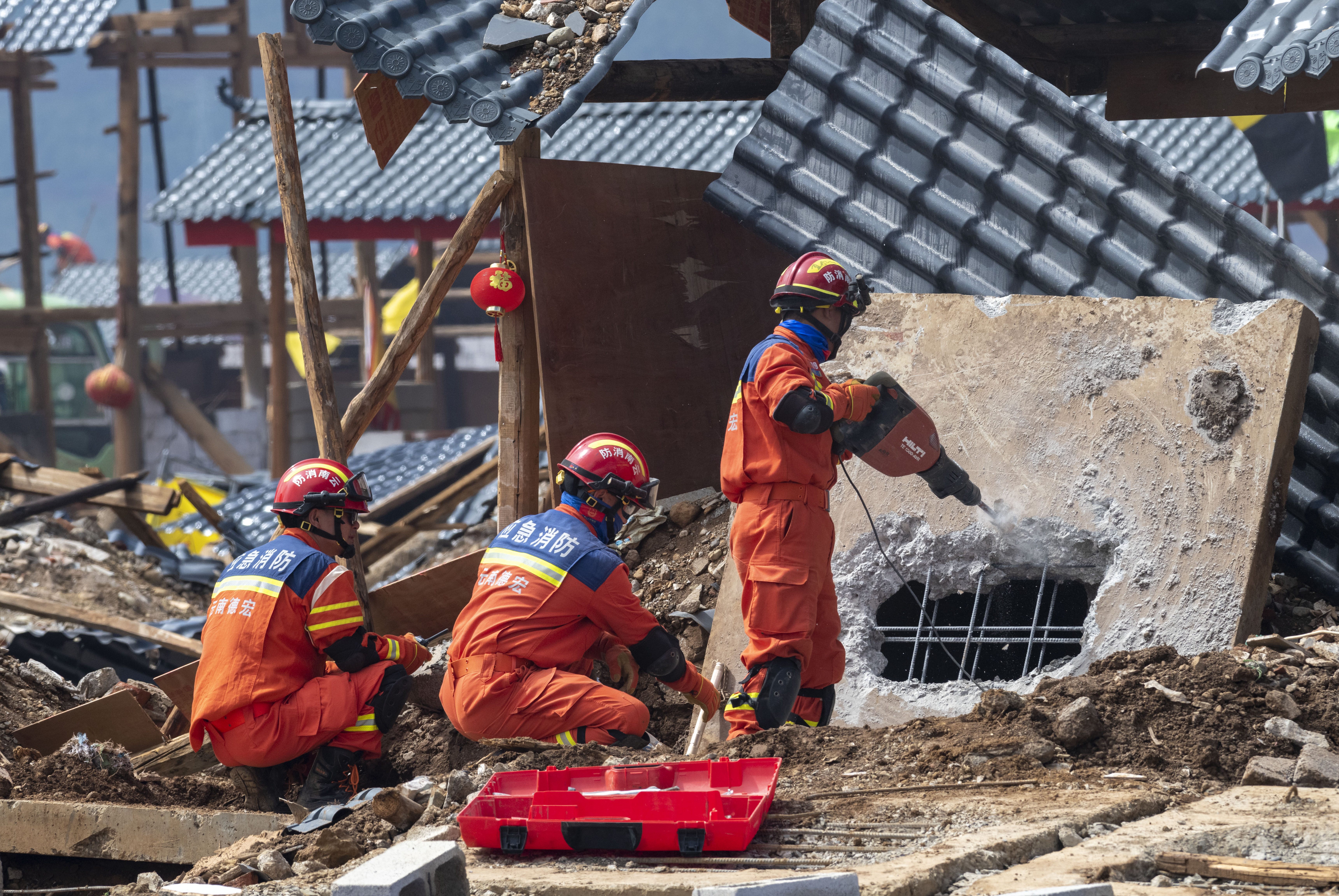 (社会"应急使命·2023"高山峡谷地区地震救援演习在云南丽江举行