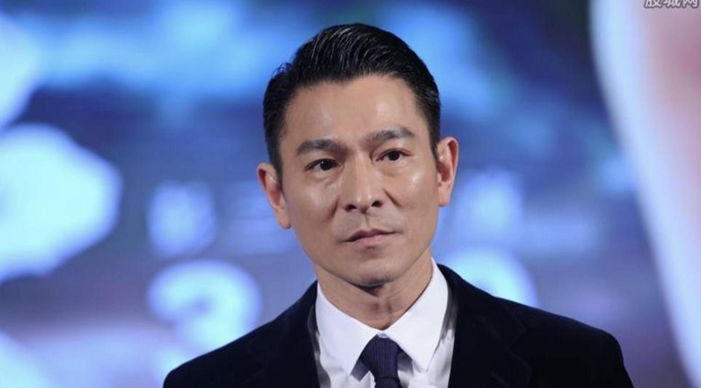 2010年,刘德华将一家"刘德华板鸭店"告上了法庭,因为这家板鸭店存在着