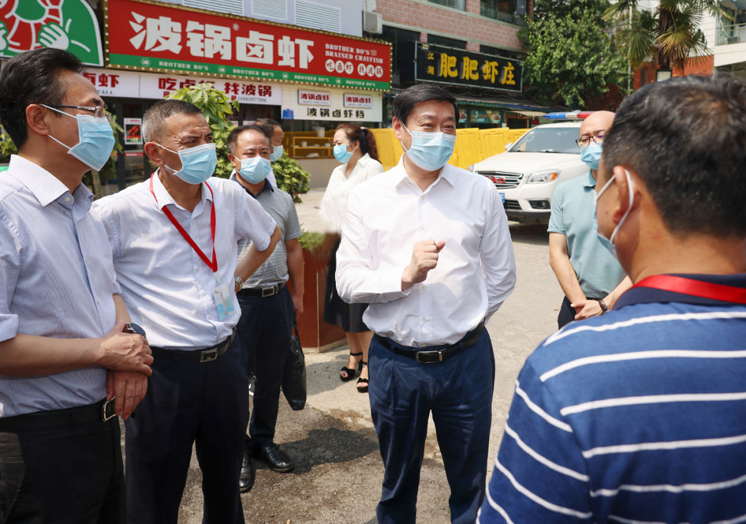 汪祥旺检查督导政院小区疫情防控工作,小区居民两轮核酸检测均为阴性