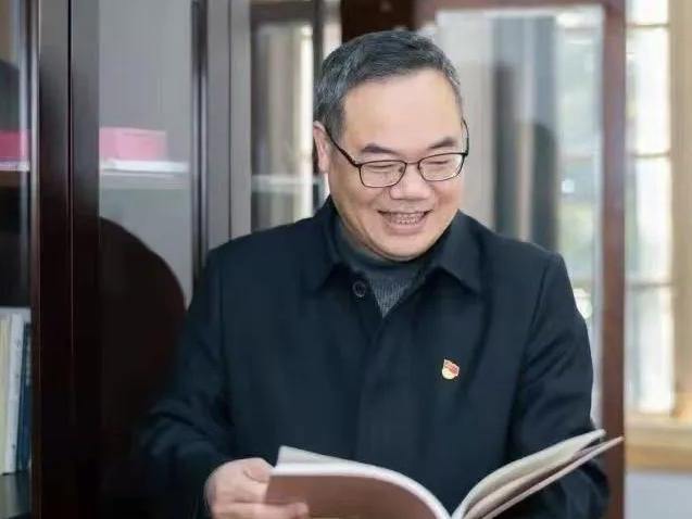 杭高集团党委书记唐新红:ai无法取代的部分,才是教育的真谛