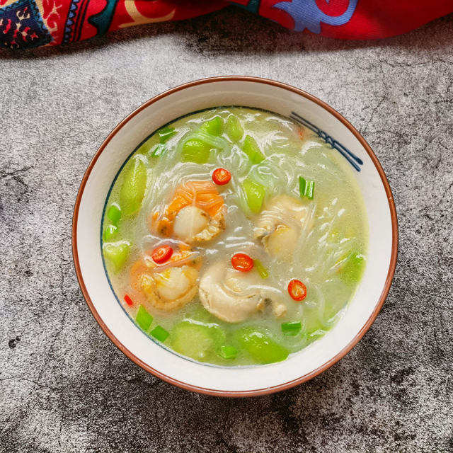 天气渐冷,一碗丝瓜扇贝粉丝汤走起