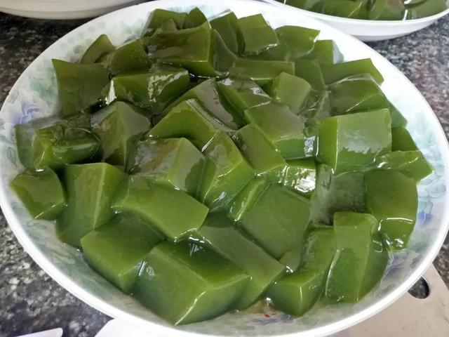 消夏暑 做豆腐 炎炎夏日来碗咸丰神仙豆腐