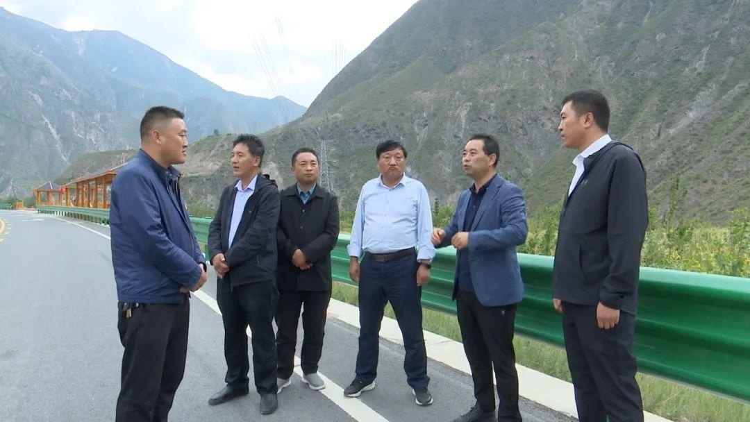 图哇甲,范小平督查指导近期重点工作