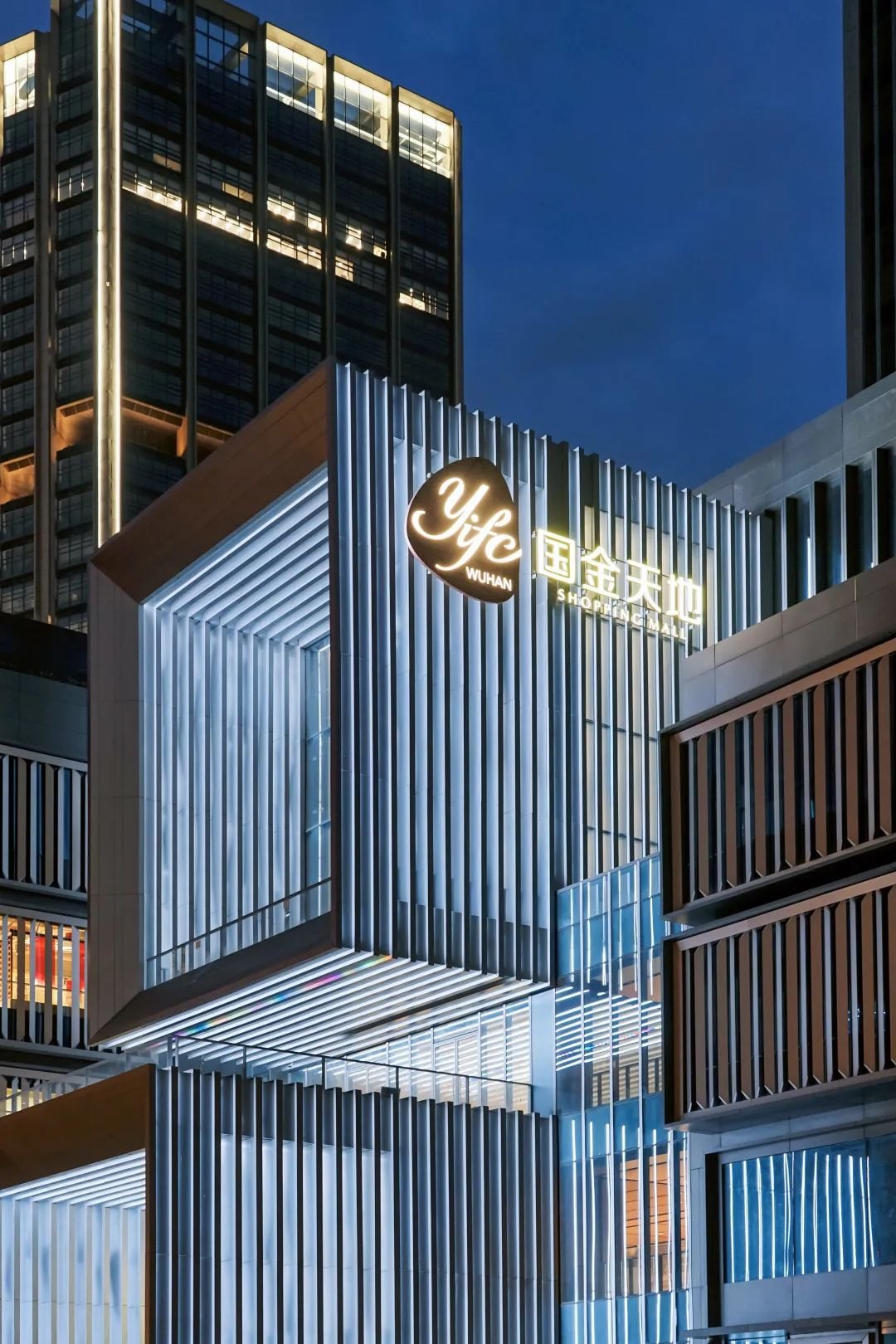 揭秘武汉越秀ifc国金天地人气餐饮,"有味生活"火速加载中