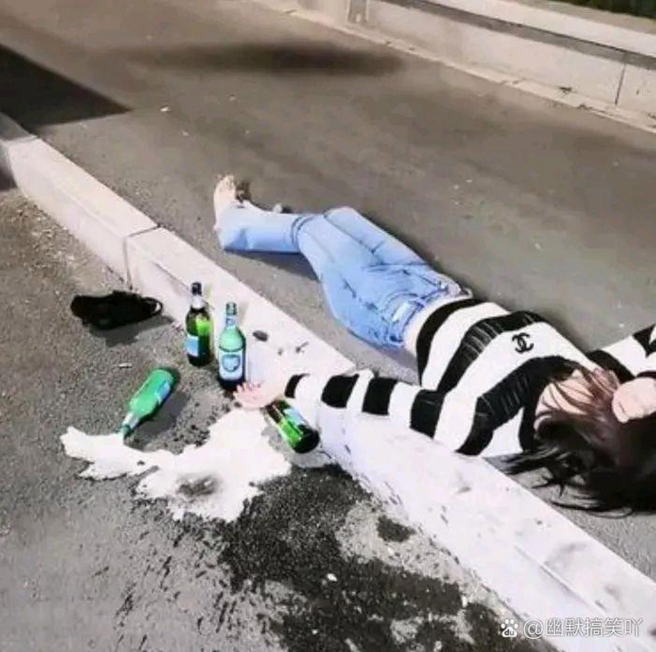 路上看到一个醉酒的美女,该怎么帮助她呢?