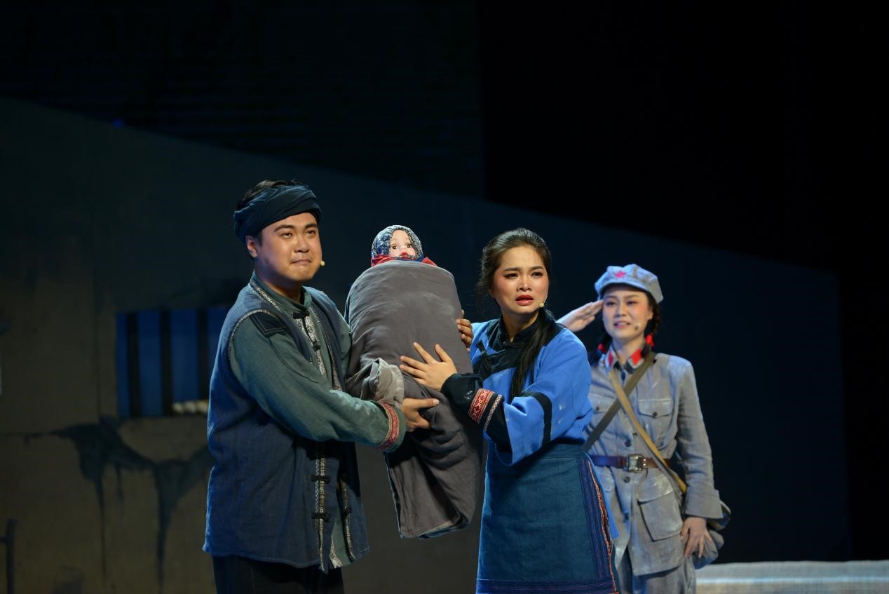 湖南艺术职业学院原创独幕剧《半条被子》启动公演