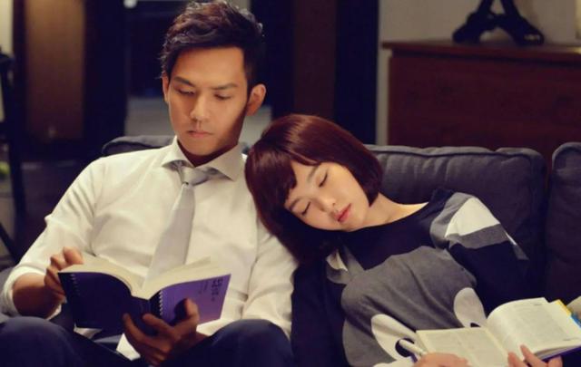 钟汉良和沙溢就差4岁,一个是英俊帅气的小伙,一个是油腻大叔!