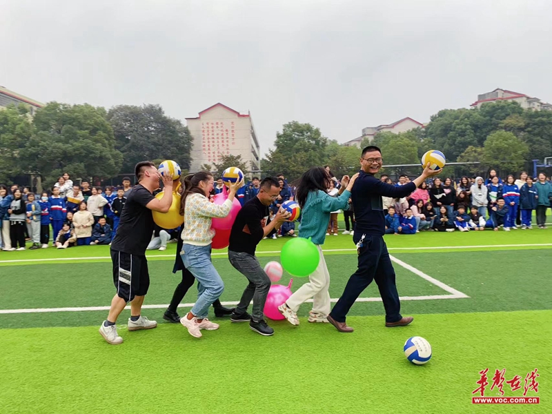 益阳高平中学发放的高额奖学金深受广大学生家长的称赞