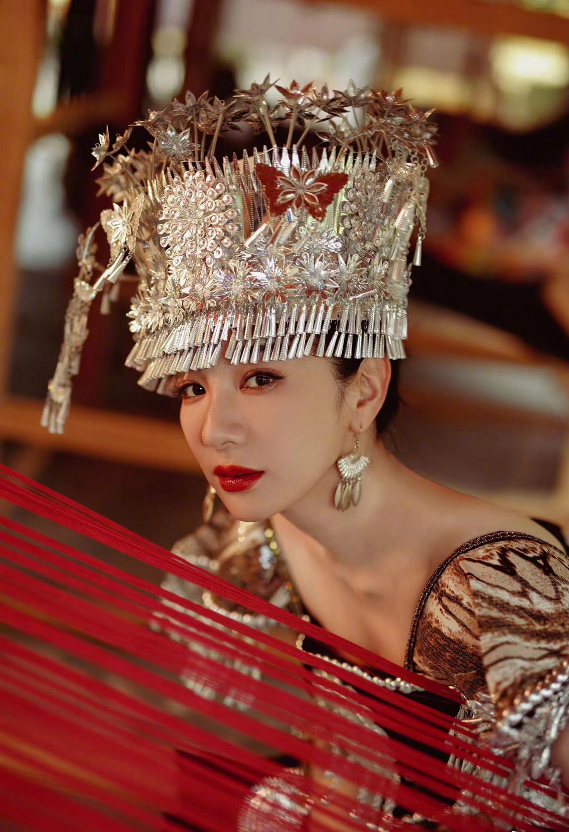 黄奕傣族风少女感十足写真