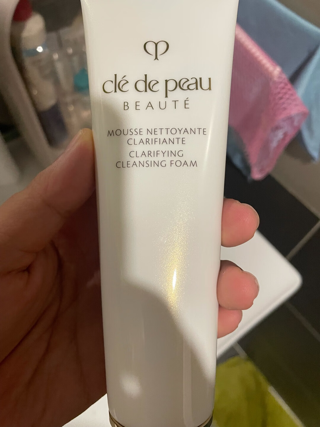 解锁水润肌肤:肌肤之钥cpb清爽型洗面奶,美丽之旅的首选