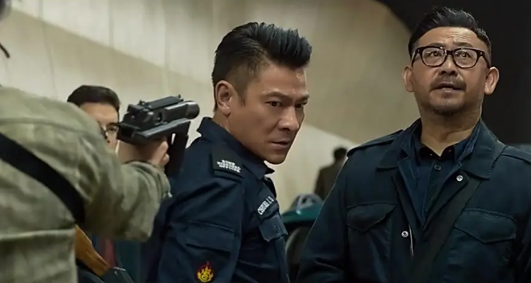 拆弹专家1结局最后男主死了没