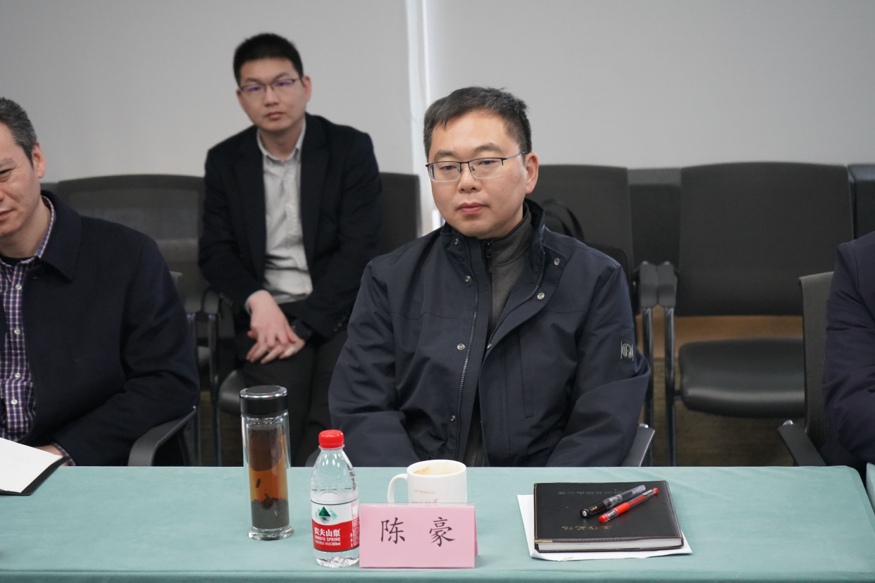 绍兴市柯桥区委书记陈豪一行莅临nano labs毫微科技调研指导