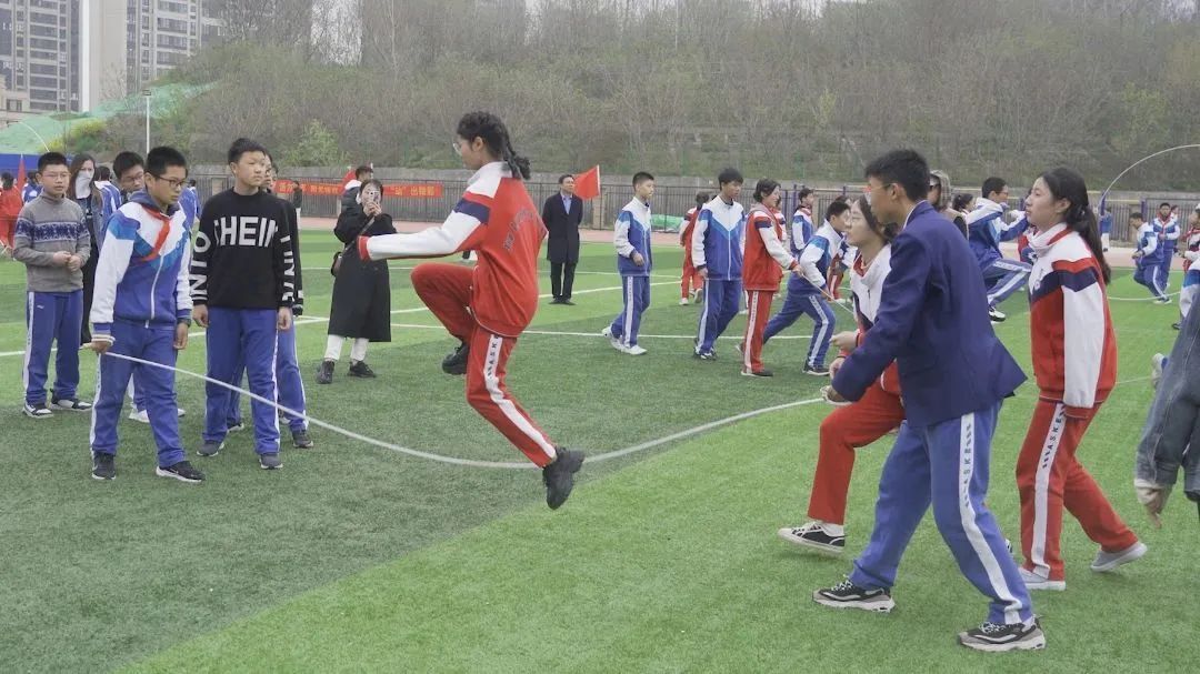 金陵华兴实验学校举办校园趣味运动会