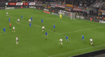 高清：世预赛荷兰4-0立陶宛 获小组头名直通世界杯_荷兰世预赛立陶宛4-0荷兰队晋级世界杯_德国世预赛斯洛伐克6-0德国队晋级世界杯