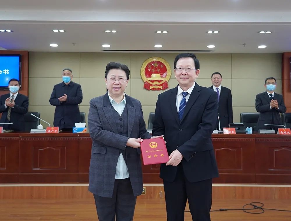 徐张艳代理衢州市人民政府市长职务