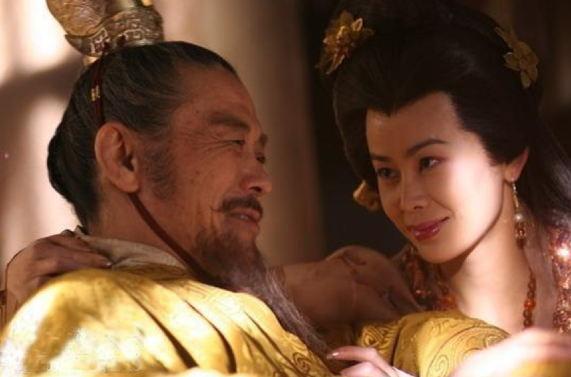 玄武门之变中,李元吉是个神箭手,为何三箭都射不中李世民?