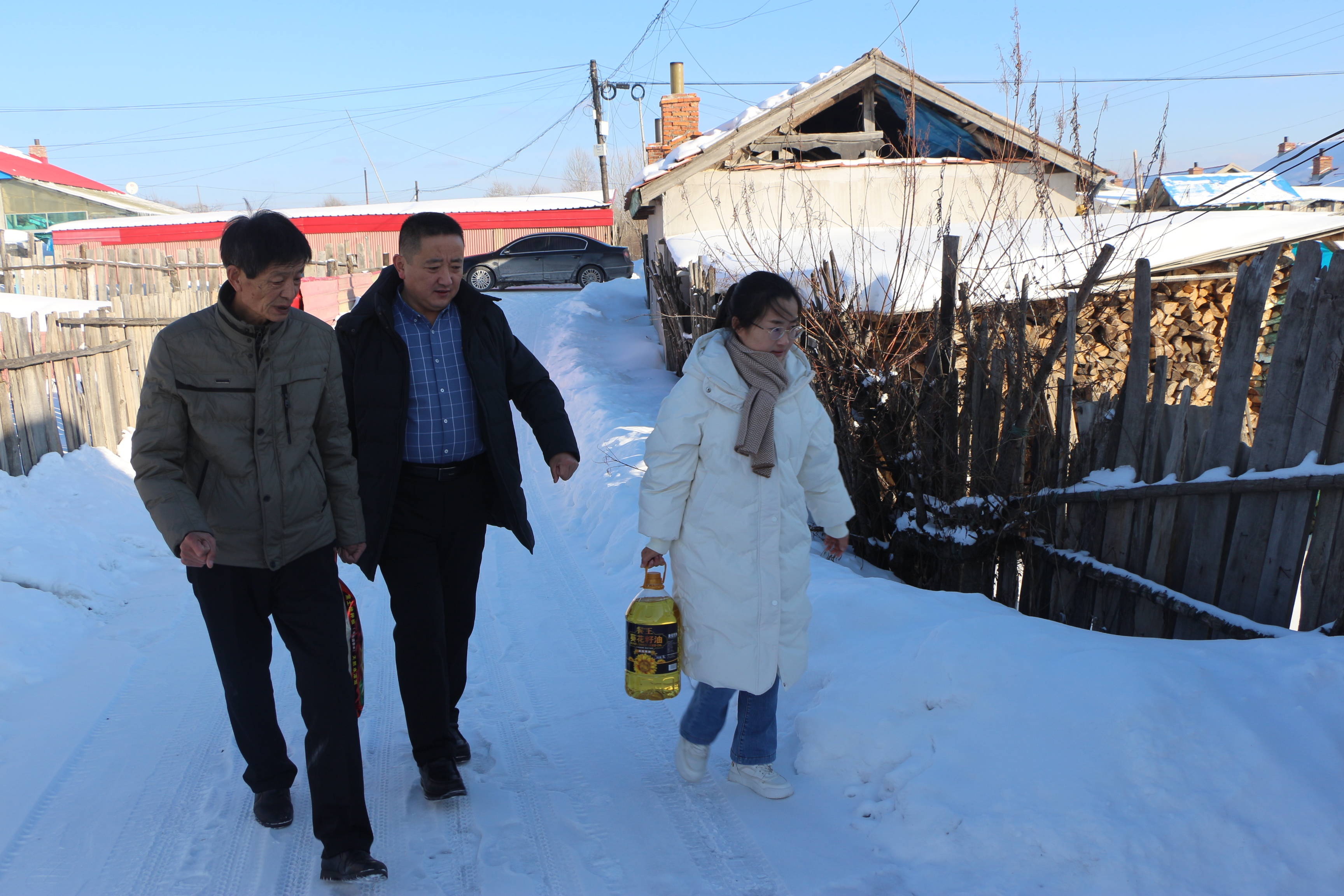 抚松县北岗镇:开展"两节"走访慰问活动