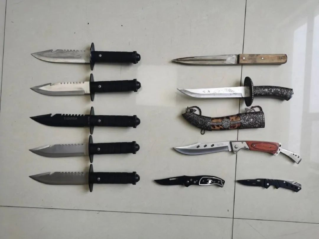 夏季治安打击整治"百日行动"丨群众主动上交枪支  消除辖区安全隐患