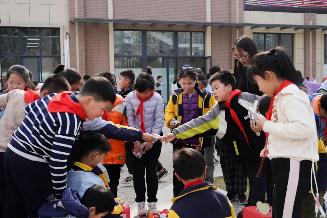 南京市齐武路小学校徽图片