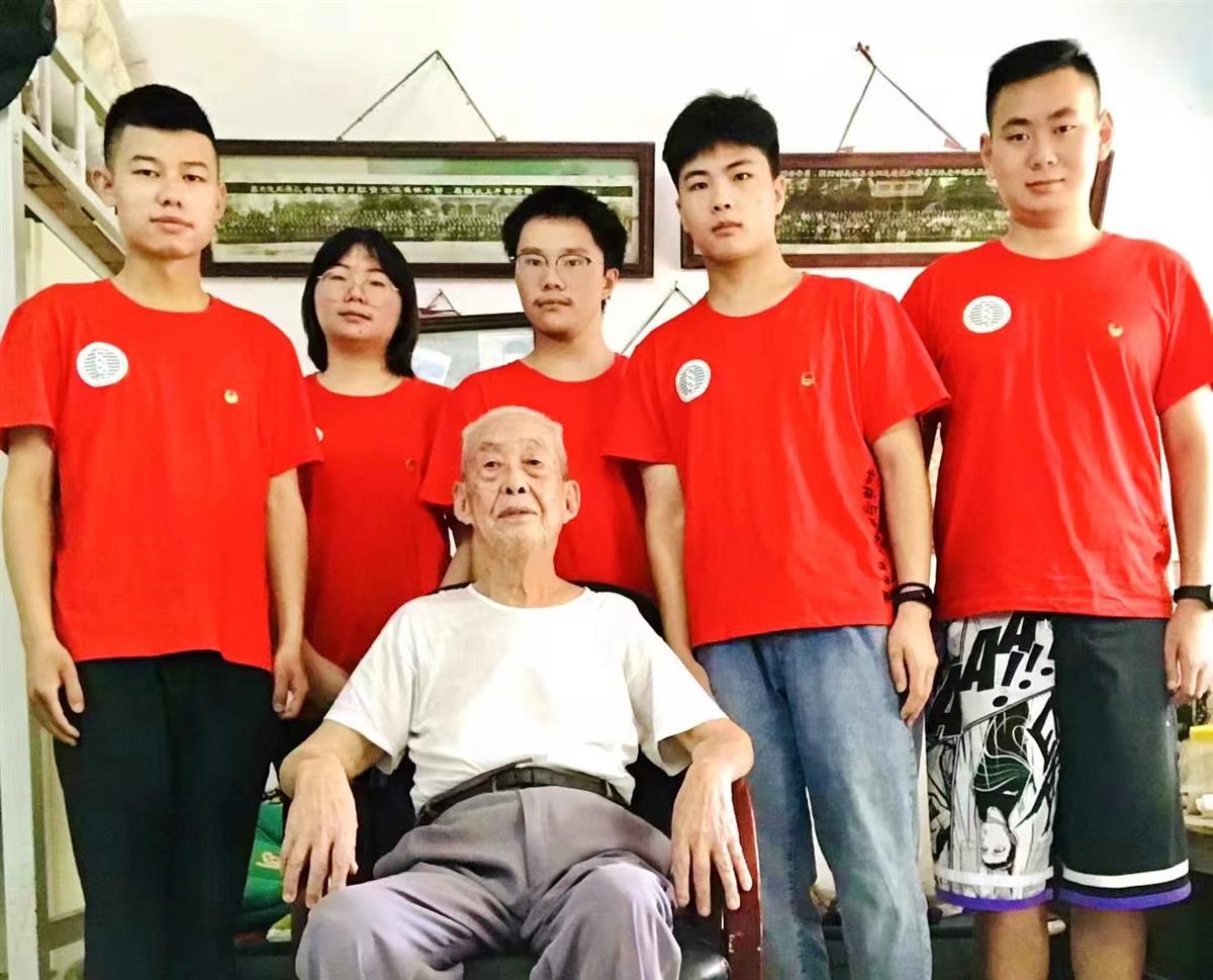 ������ѧ��Ϊ��������������ְ�������ǿ�ع���ҵ