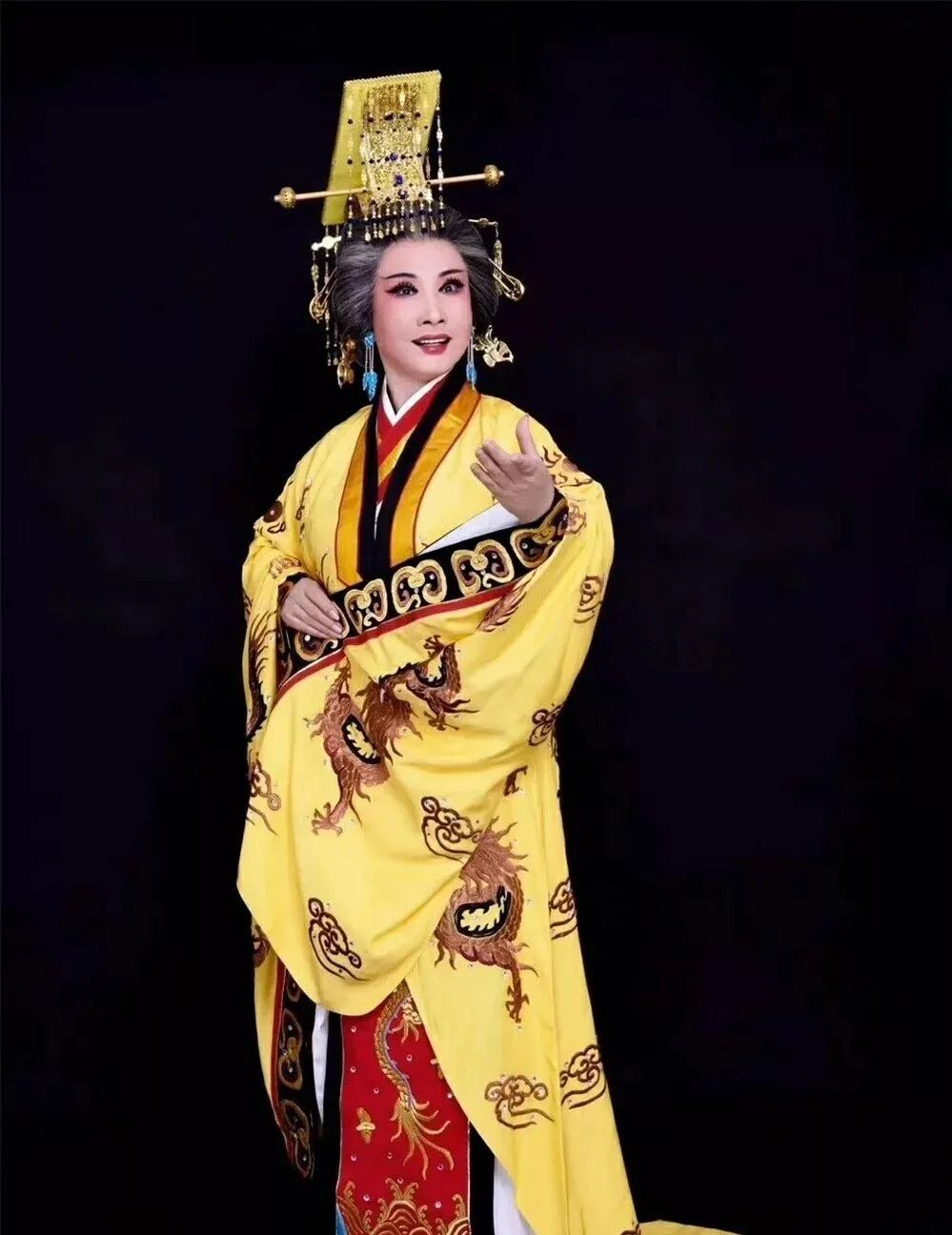 「梨 园 春」著名表演艺术家虎美玲专场