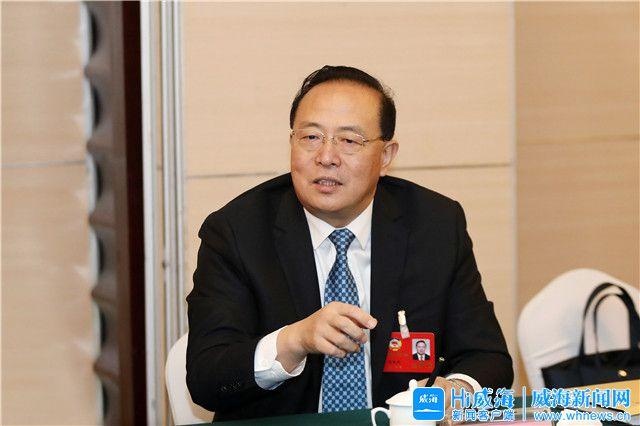 高旭光参加市政协委员分组讨论时强调:紧扣"五化"建设主动担当作为,为