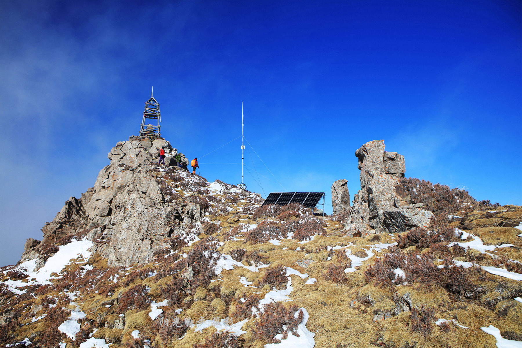 攀登贺兰山主峰敖包疙瘩(达朗浩绕)