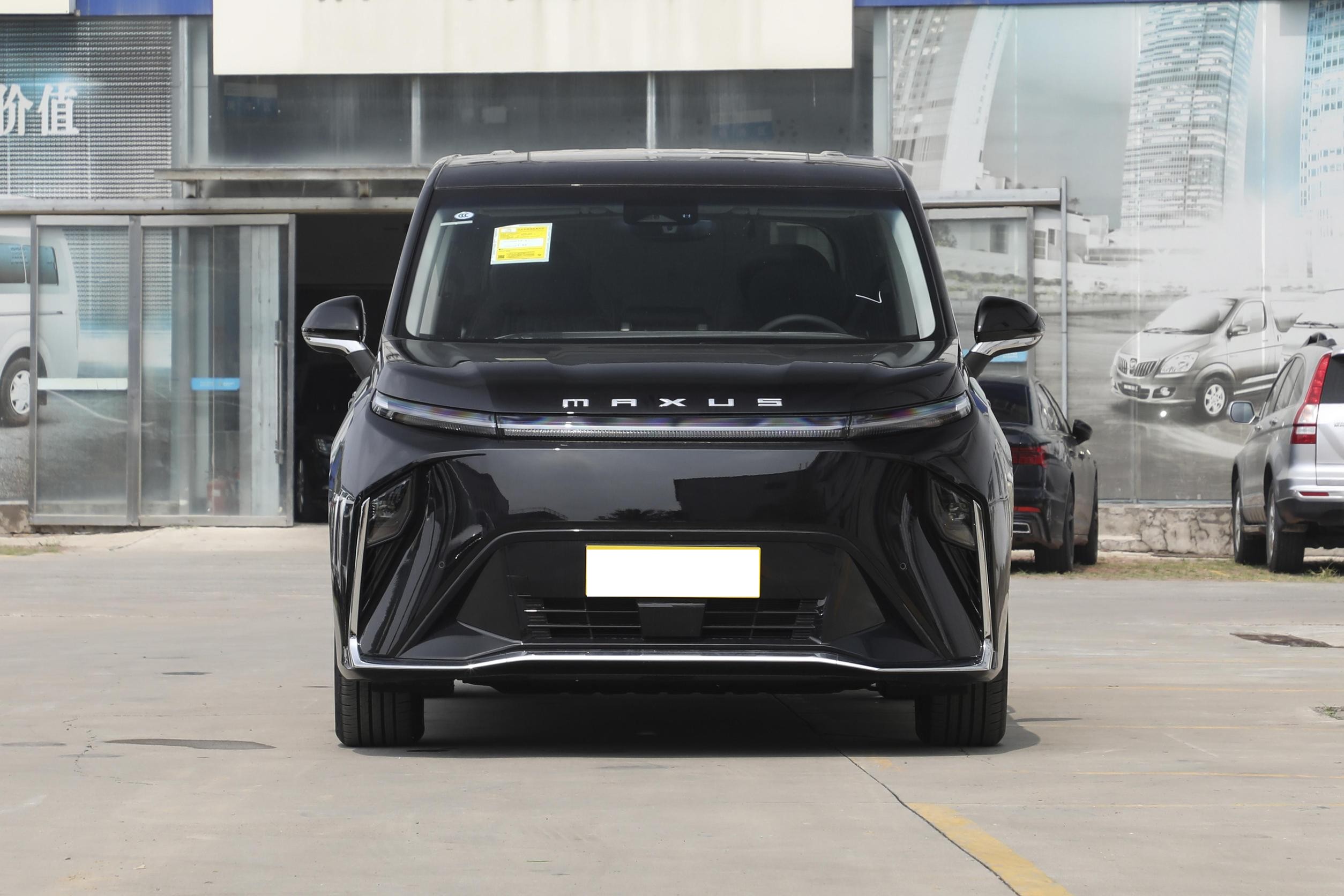 上汽大通大家9新增车型上市,纯电动中大型mpv,售价38.99万元