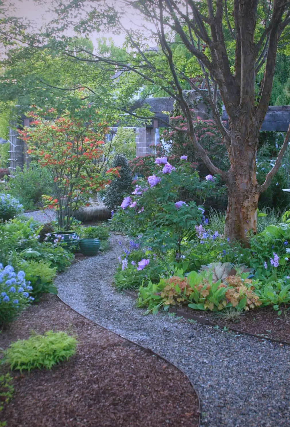 众多精致庭院小径,让灵魂与脚步同行