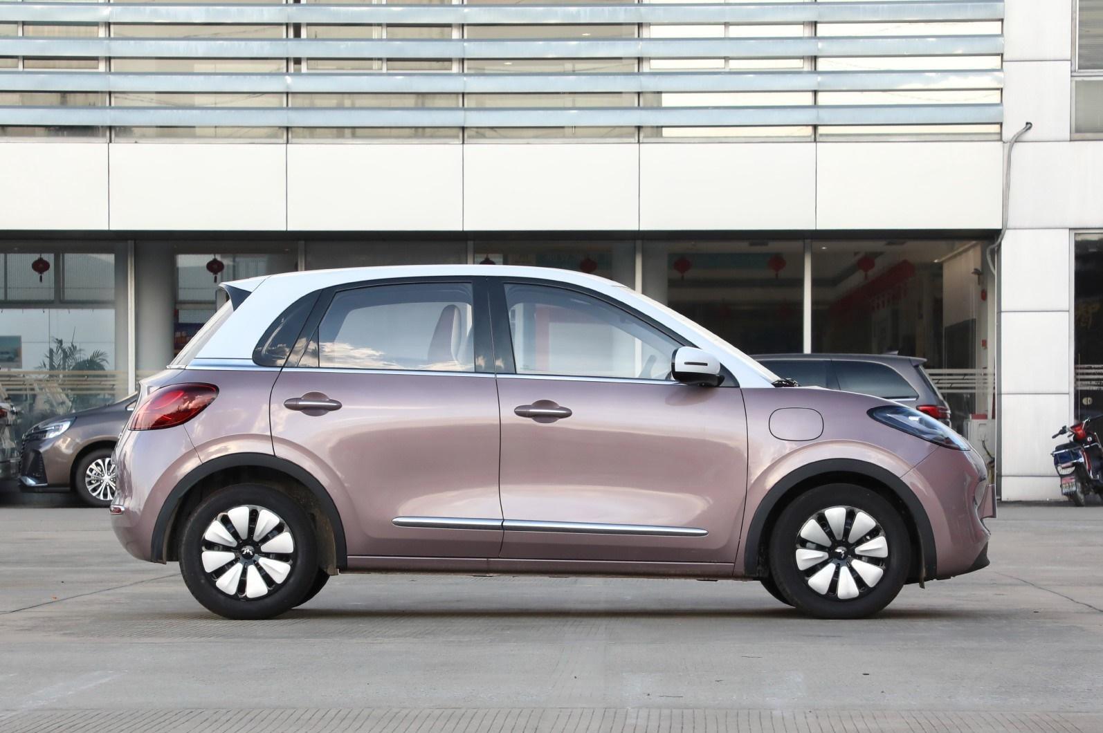 四门加长版"五菱mini"实车到店!不到6万外观更时尚,续航410km