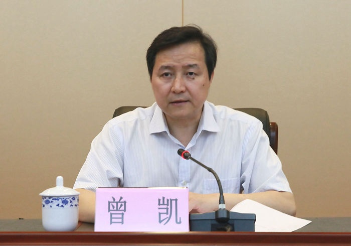 侯刚任自治区工业和信息化厅党组书记