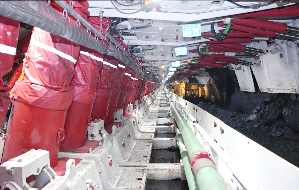 巴拉素煤业公司智能化工作面启动,开启矿业新篇章