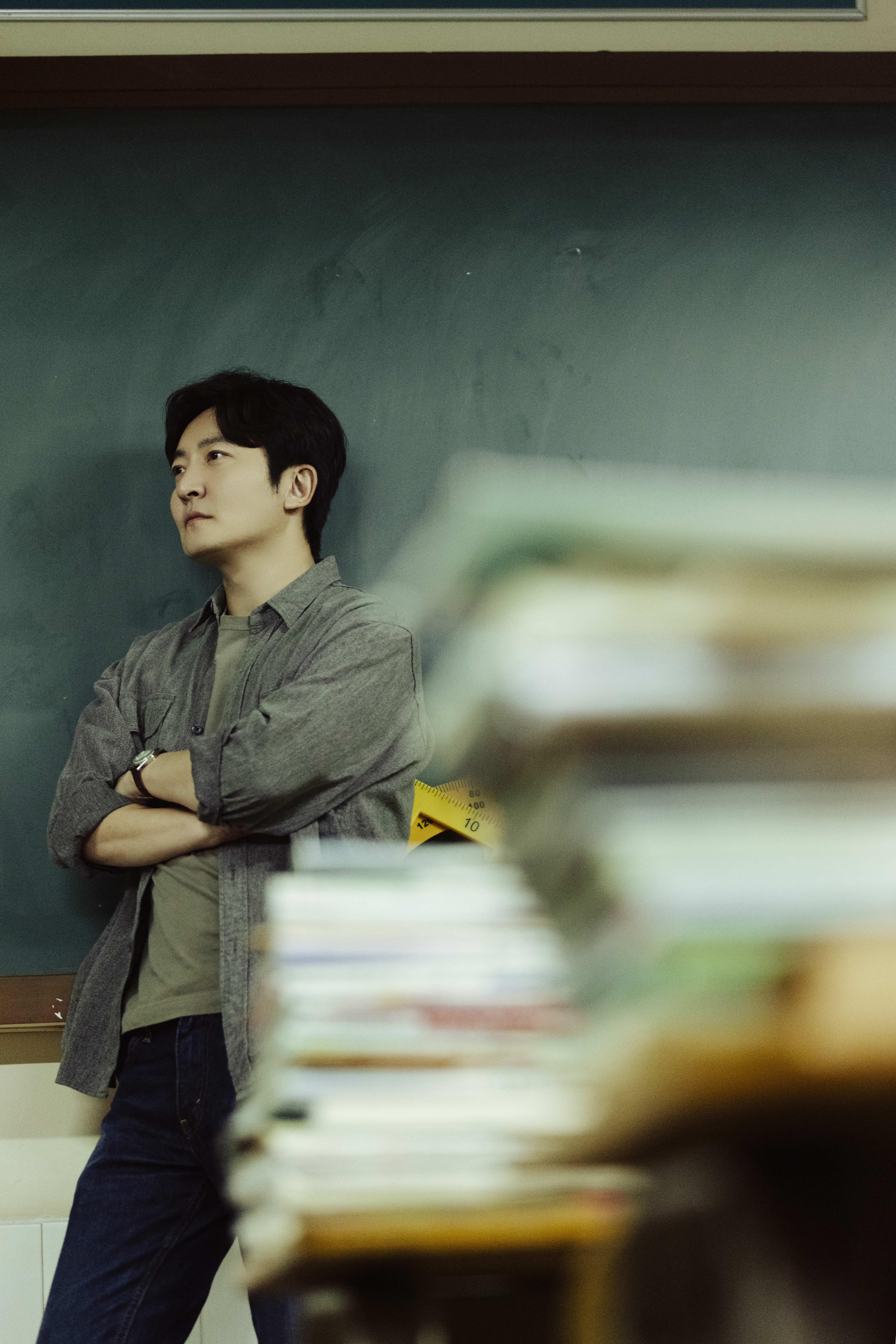 《追光的日子》广东卫视热播,郭京飞:每个人都在追逐自己的希望之光