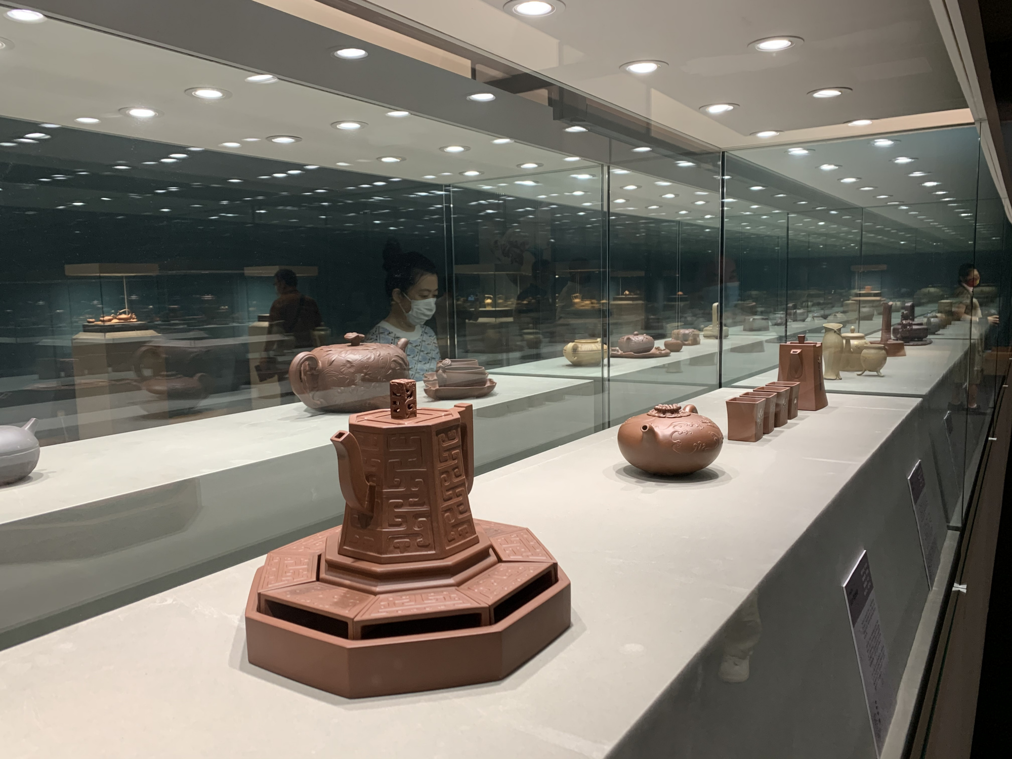 的"文明可掬"——谢强中华文明系列紫砂作品主题展在中国美术馆开幕